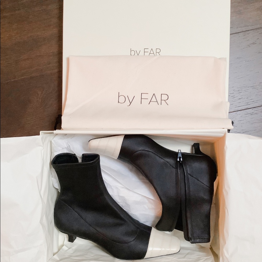 BY FAR Karl Two-Tone Stretch-Leather Ankle Boots